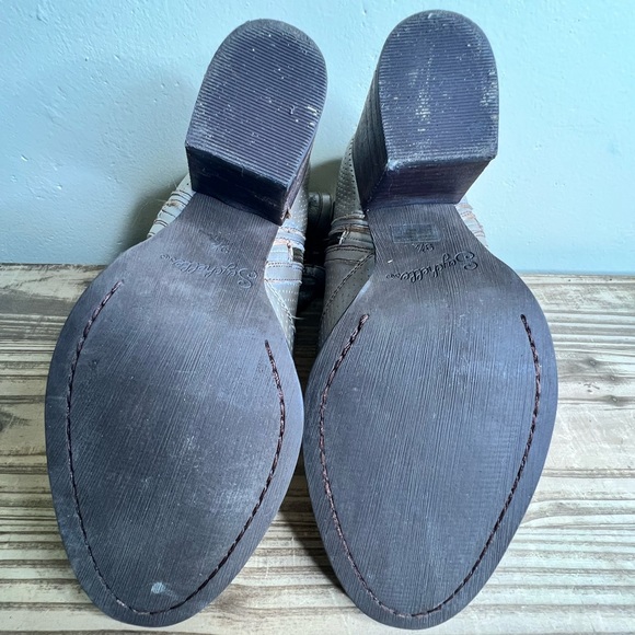 Seychelles silver boot metallic around the world Perforated Double Zipper 9.5 - Picture 6 of 9